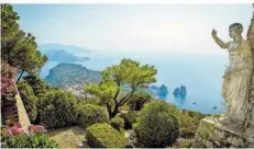  ?? FOTO: GETTY IMAGES/MIKOLAJN ?? Vom Berg Solaro aus hat man eine grandiose Aussicht über die Insel und aufs Meer.