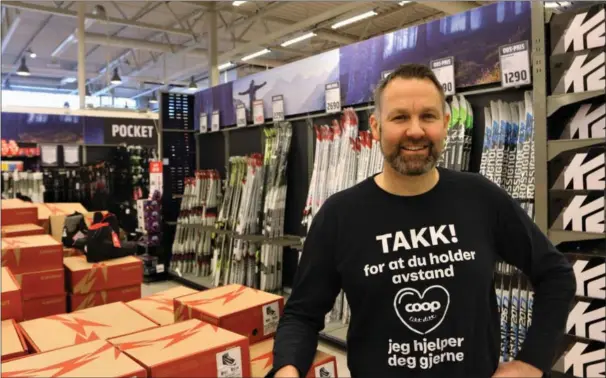  ?? FOTO: TORREY ENOKSEN ?? Butikksjef Agnar Narvestad smiler over tallene.