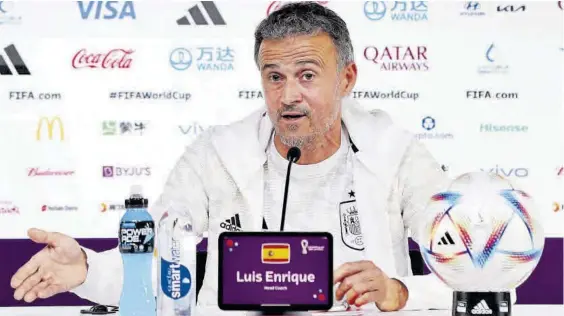  ?? //EFE ?? Luis Enrique, en la rueda de prensa previa al partido ante Costa Rica, en el `media center' de Qatar 2022