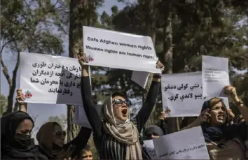  ?? Victor J. Blue/The New York Times ?? Afghan women protest for their rights under Taliban rule in Kabul, Afghanista­n.