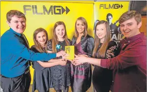  ?? Photograph Alan Peebles. ?? Islay’s award winning pupils with BBC news and weather presenter Kirsteen MacDonald.