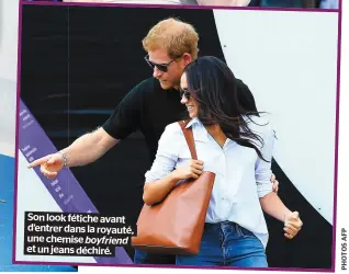  ??  ?? Son look fétiche avant d’entrer dans la royauté, une chemise boyfriend et un jeans déchiré.