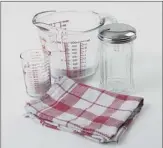 ?? PHOTOS: MARIE -FRANCE COALLIER THE GAZETTE ?? To make your own powder cleaner for sink and bathroom fixtures: combine 60 ml of borax and 250 ml of baking soda in a shaker jar. Sprinkle as needed, rinse with clear water and wipe with a cotton cloth.