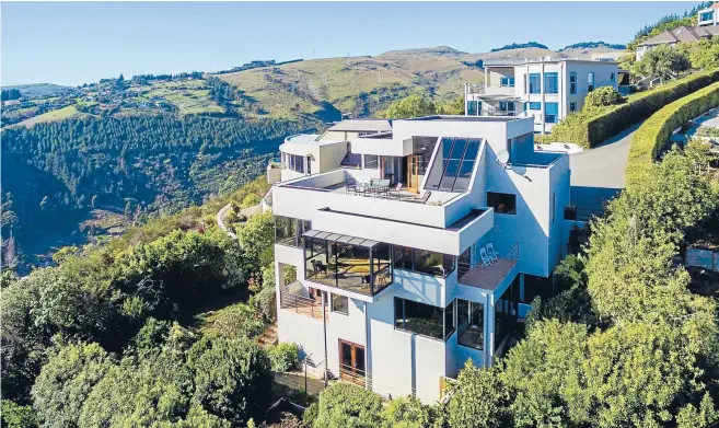  ??  ?? Perfect panoramic views from this architectu­rally designed, multi-level Cashmere home.