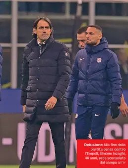  ?? ?? Delusione Alla fine della partita persa contro l’Empoli, Simone Inzaghi, 46 anni, esce sconsolato dal campo