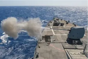  ?? ?? Washington y Londres responden a los ataques que los hutíes, apoyados por Irán, han lanzado contra barcos en el mar Rojo. AFP