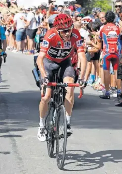  ??  ?? MUY EN FORMA. Froome, durante la subida al Xorret de Catí.