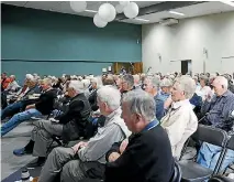  ?? CHERIE SIVIGNON/NELSON MAIL ?? Some of the estimated 175 people who attended the public meeting at Richmond.