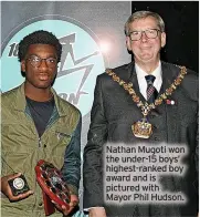  ?? ?? Nathan Mugoti won the under-15 boys’ highest-ranked boy award and is pictured with Mayor Phil Hudson.