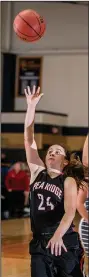  ?? NWA Democrat-Gazette/ ANTHONY REYES • @NWATONYR ?? Jennifer Anthony (24) of Pea Ridge shoots against Shiloh Christian on Dec. 19 in Springdale.