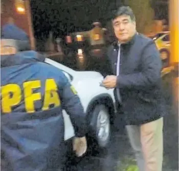  ??  ?? Jueves. Carlos Zannini, en momentos de su detención en Río Gallegos.