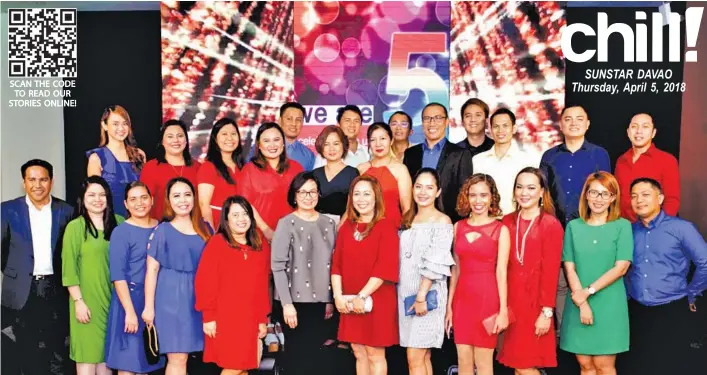  ??  ?? Park Inn by Radisson Davao employees with the VIPs
