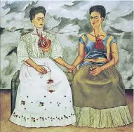  ??  ?? “Las dos Fridas”, autorretra­to doble pintado en 1939, una de las obras que se analizan en el film.