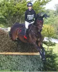  ??  ?? Michelle Kenny takes the CIC* on RLE Nuans T Volt