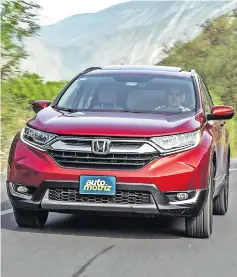  ??  ?? DentRo De la enorme cantidad de mejoras que contiene la Honda CR-V 2017 destaca la renovación de diseño