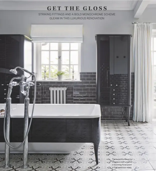  ??  ?? The beautiful Bisazza Organico bath creates a stunning focal point in this spacious room