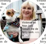  ?? RR FOTO ?? Vivienne en haar jack russell die de ferry nam.