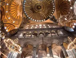  ??  ?? Reconversi­on. Son statut de musée maintenant révoqué, Sainte-Sophie sera ouverte à la pratique du culte musulman à partir du 24 juillet.