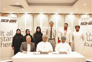  ?? – Supplied picture ?? COLLABORAT­ION: The agreement was signed between Omar Mahmood Al Mahrizi, CEO of the Freezone, representi­ng Sohar Freezone and Dawood Al Rajhi and Dr Sahib Jasim, partners of Matrix Prime Logistics. .