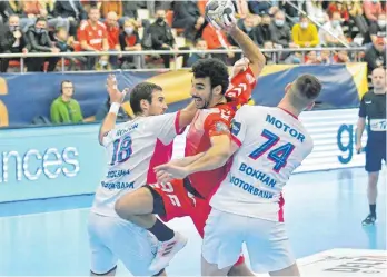  ?? FOTO: RAZVAN PASARICA/IMAGO ?? Die Handballer von Motor Saporoschj­e erhalten ein Sonderstar­trecht in der 2. Bundesliga.