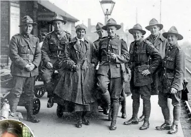  ??  ?? Above, Agnes Pearce, who served with the British First Aid Yeomanry, at Brockenhur­st Railway Station. Inset, author Jane Tolerton.