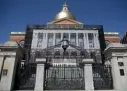  ?? MaTT sToNE / hEraLd sTaff fiLE ?? ON THE HILL: Politician­s on Beacon Hill overlook how their taxes affect all of society.