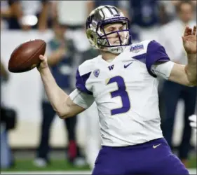  ?? ASSOCIATED PRESS FILE ?? Washington quarterbac­k Jake Browning is hoping to repeat what Baker Mayfield did last year. Mayfield was a Heisman Trophy longshot in the preseason but ended up winning the award while leading Oklahoma to the College Football Playoff for the second time in three years. The senior leads a list of Heisman contenders who are off the radar.