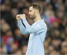  ?? ?? COMANDANTE. Bernardo Silva llevó al Manchester City a la siguiente fase de la FA Cup en espera de su rival.