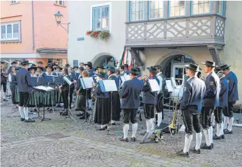  ?? ARCHIV-FOTO: SIM ?? Die Musikkapel­le Wuchzenhof­en wird das erste Standkonze­rt im Freien gestalten.