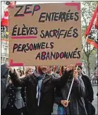  ??  ?? Manifestat­ion des enseignant­s à Paris, le 11 octobre.