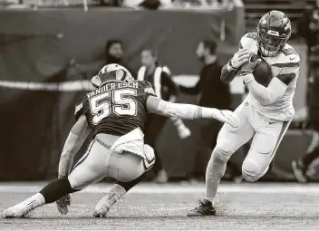  ?? Michael Owens / Getty Images ?? Leighton Vander Esch and the Cowboys allowed 473 points this season, the most in franchise history.