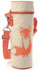  ??  ?? So Young Orange Fox bottle bag