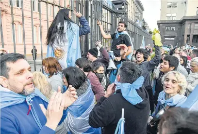  ?? ?? La agrupación Revolución Federal protagoniz­ó hechos violentos contra el gobierno del Frente de Todos.