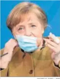  ?? ANDREAS GORA / EFE ?? Angela Merkel.