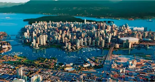  ??  ?? Vancouver, la principal urbe de la Columbia Británica.