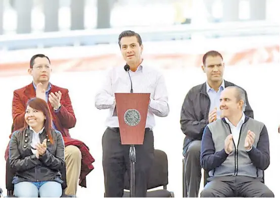  ?? DE VERACRUZ ?? El Presidente encabezó la entrega de la Ampliación del tramo Juriquilla-desviación a San Miguel ALLENDE/DIARIO