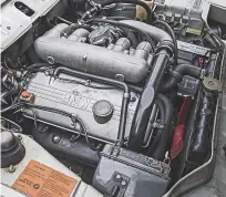  ??  ?? De 170 pk sterke 2002 turbo was indertijd de eerste Duitse productiea­uto met een turbo.