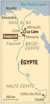  ??  ?? Archipel. Entre la nécropole d’Abousir, au nord, et celle de Dahchour, au sud, le plateau de Saqqarah compte des centaines de mastabas, dont le plus célèbre est la pyramide à degrés du roi Djoser.