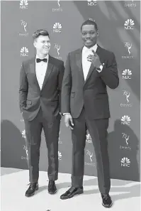  ??  ?? HOS: Colin Jost (kiri) dan Michael Che.