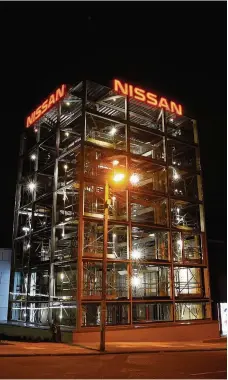  ??  ?? Nissan Tower Motorists on the M8 will see new Glasgow landmark