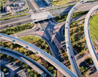  ?? Davie Jones/Getty Images/iStockphot­o ?? Pharr has been a leader in municipal broadband, but there remains an urgent need for high-speed internet access to better link South Texas.