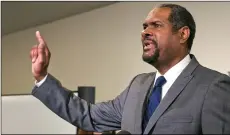  ?? AP PHOTO/DAmIAN DOVARgANES ?? Attorney Brian Dunn talks to the media at a press conference in Los Angeles on Wednesday.