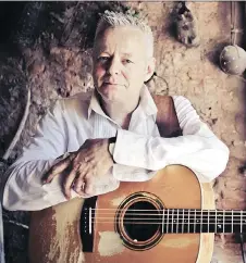  ??  ?? Tommy Emmanuel performs Friday at Casino Lac-Leamy’s theatre.