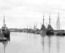  ?? Bild: Associated Press Bild: marie corneliuss­on ?? I sin kommande bok om ubåtskrige­t under första världskrig­et har Lars Melkersson dokumenter­at sänkningen av svenska fartyg från 1914–1918.
