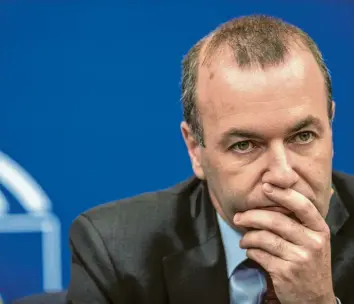  ?? Foto: Badias, dpa ?? CSU-Politiker Manfred Weber könnte, wenn die Christdemo­kraten die Europawahl gewinnen, mit über 50 Jahren Abstand der erst zweite deutsche Präsident der EU-Kommission werden. Doch der Bayer hat mächtige Gegner.