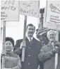  ??  ?? Barnes (centre) campaignin­g in support of Oxfam, 1967