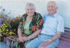  ?? FOTO: BIANCA REES ?? Resi und Werner Storz verbindet eine 60-jährige Ehe. Das Erfolgskon­zept: gemeinsame Hobbys und die Familie.