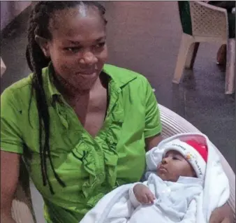  ??  ?? Okoye and her six weeks old baby, Kubechi, who is being exclusivel­y breastfed