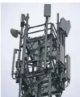  ?? FOTO: DPA ?? Eine 5G-Antenne steht auf einem Testgeländ­e in Neuss.