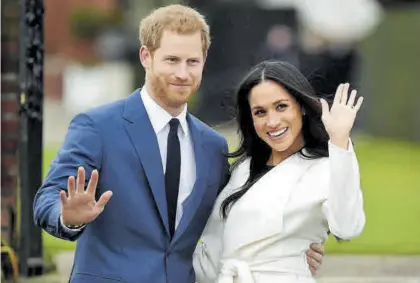  ?? FACUNDO ARRIZABALA­GA / EFE) ?? ▶▶ El príncipe Enrique y Meghan Markle, el día que anunciaron su compromiso, el 27 de noviembre del 2017.